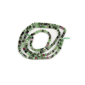 Mărgele ruby zoisite cub fatetat 2 &times; 2 mm (sirag)