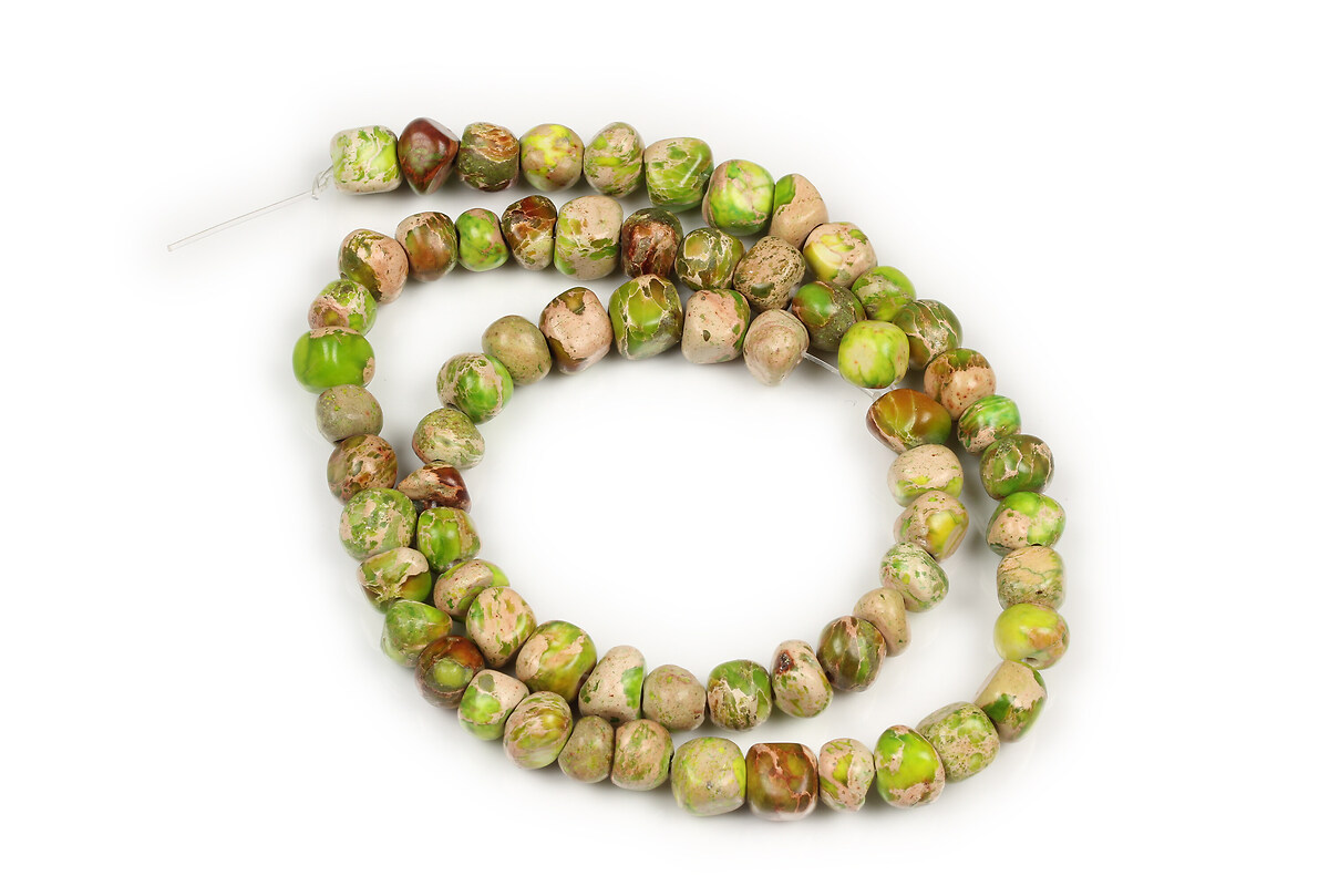 Margele regalite de sinteza verde nuggets 5-10x6-8mm (sirag)