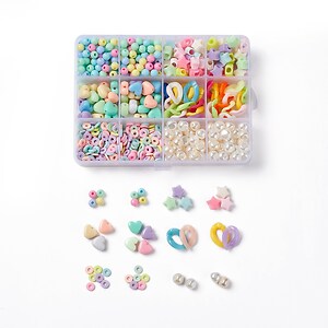 Margele set creativ, cutie 13x10x2,2cm cu 728 buc. margele plastic si margele Heishi din lut polimeric