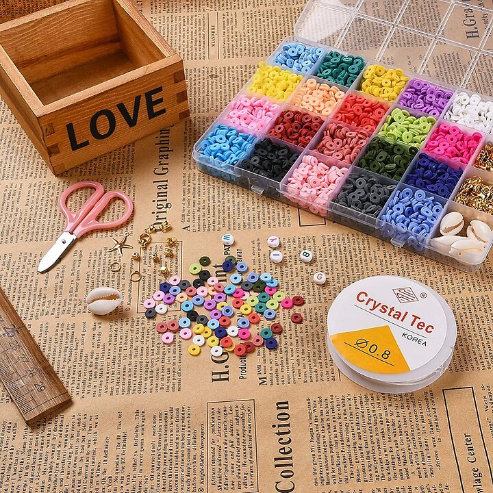 Margele set creativ, cutie 19x13,5x1,9cm cu 3155 buc. margele Heishi, litere, scoici si accesorii