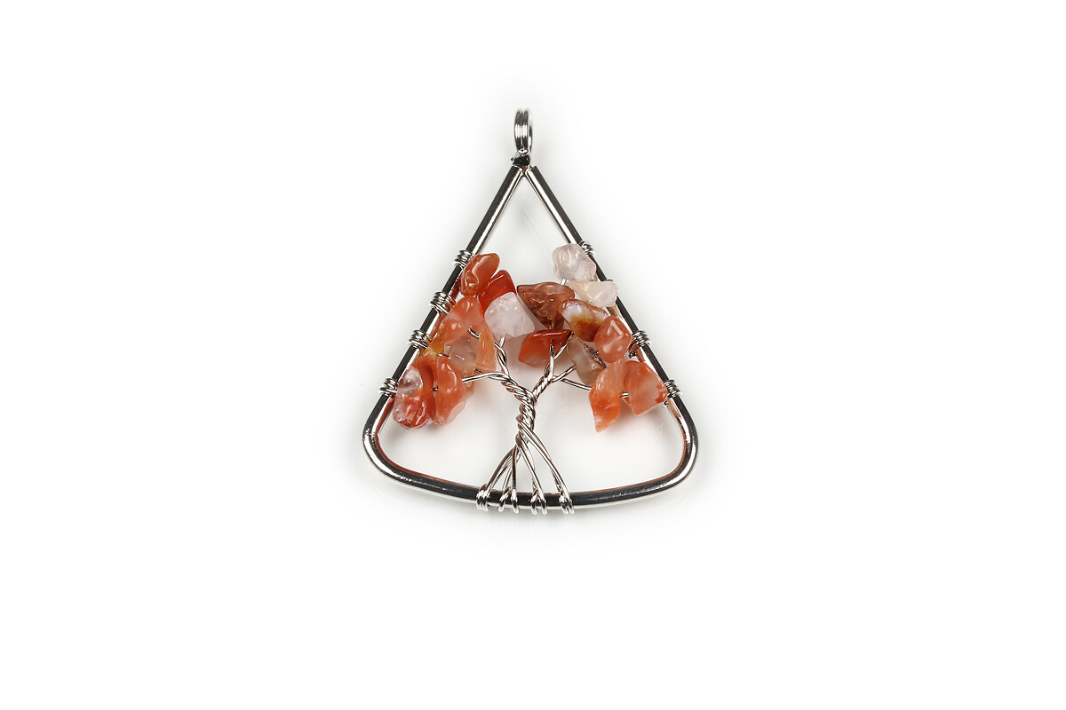 Pandantiv wire wrap argintiu inchis copacul vietii agate rosii