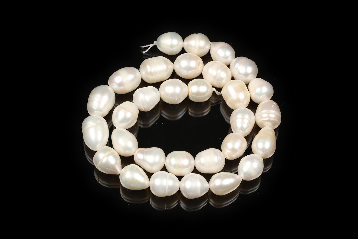 Sirag perle de cultura ovale aprox. 11-13x8-10mm