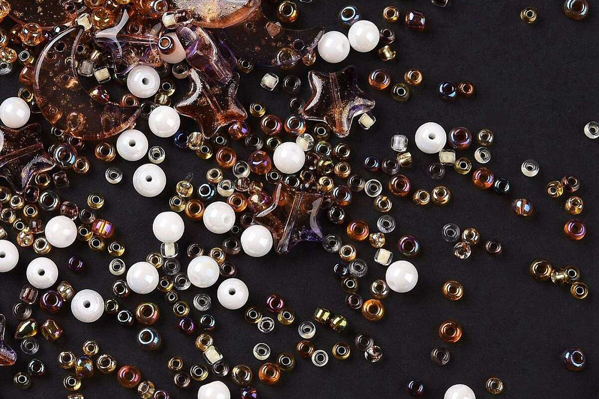 Mix margele de sticla si margele de nisip, punguta cu aprox. 40gr. - maro