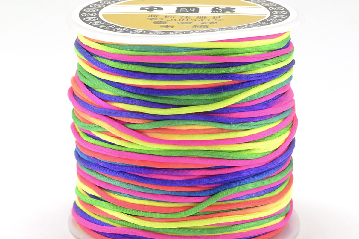 Snur satinat nylon grosime aprox. 1mm, rola de aprox. 70m - multicolor