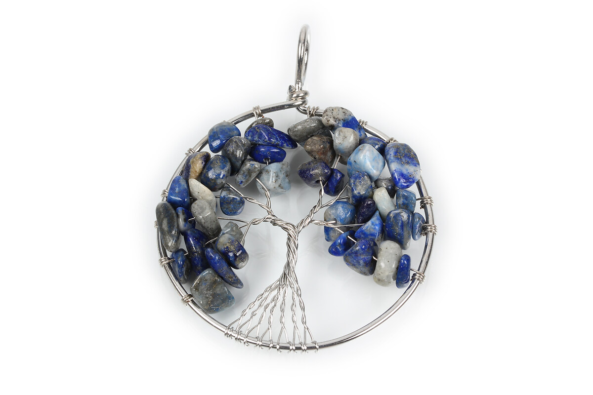 Pandantiv copacul vietii argintiu inchis si chipsuri lapis lazuli 64x50x8mm