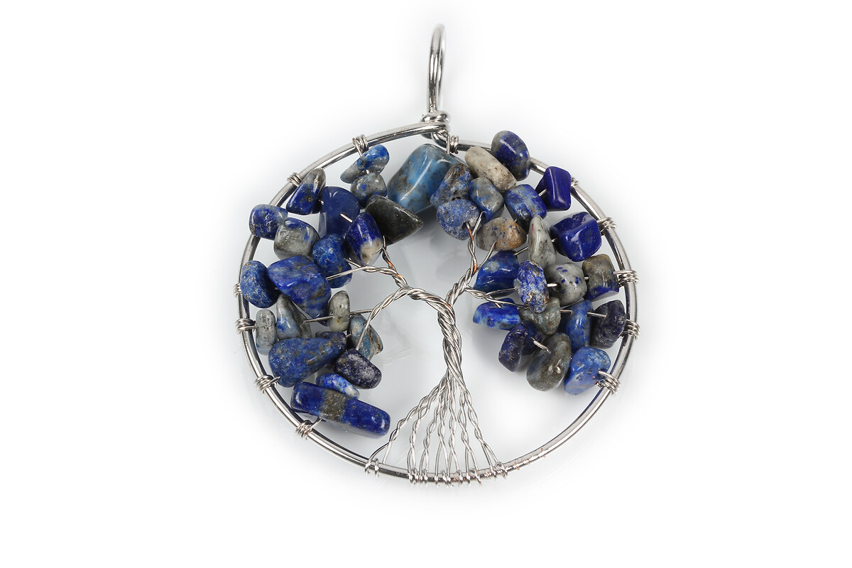 Pandantiv copacul vietii argintiu inchis si chipsuri lapis lazuli 64x50x8mm