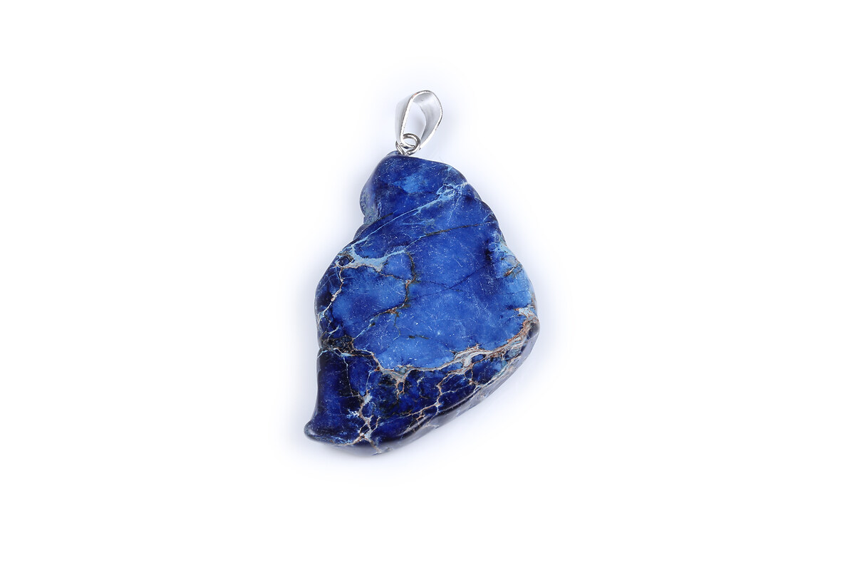 Pandantiv regalite de sinteza albastru nugget 55x31mm