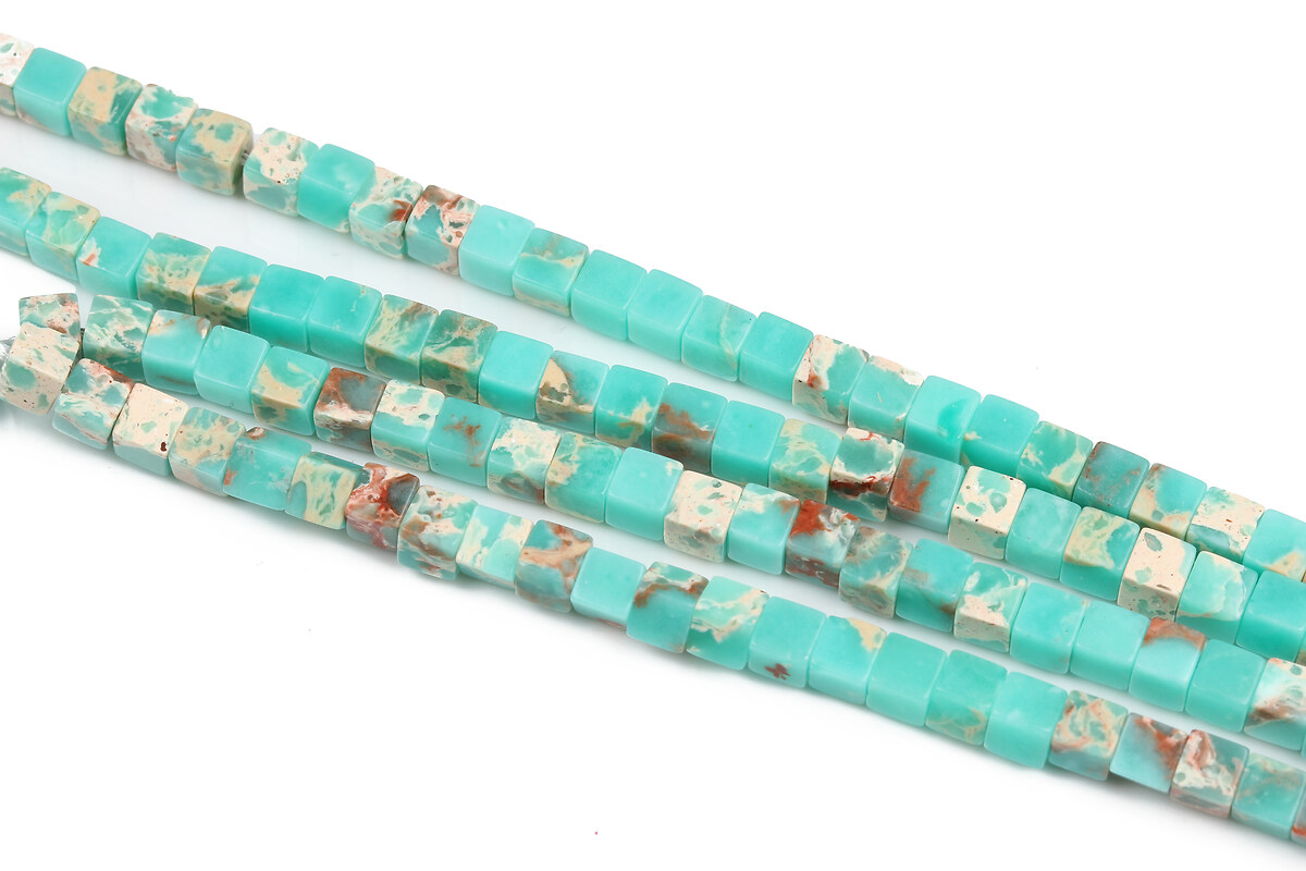 Margele regalite de sinteza cub 3-3,5x3-3,5mm (sirag)