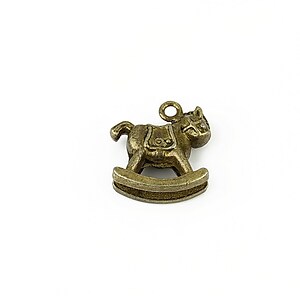 Charm bronz calut balansoar 17x16mm