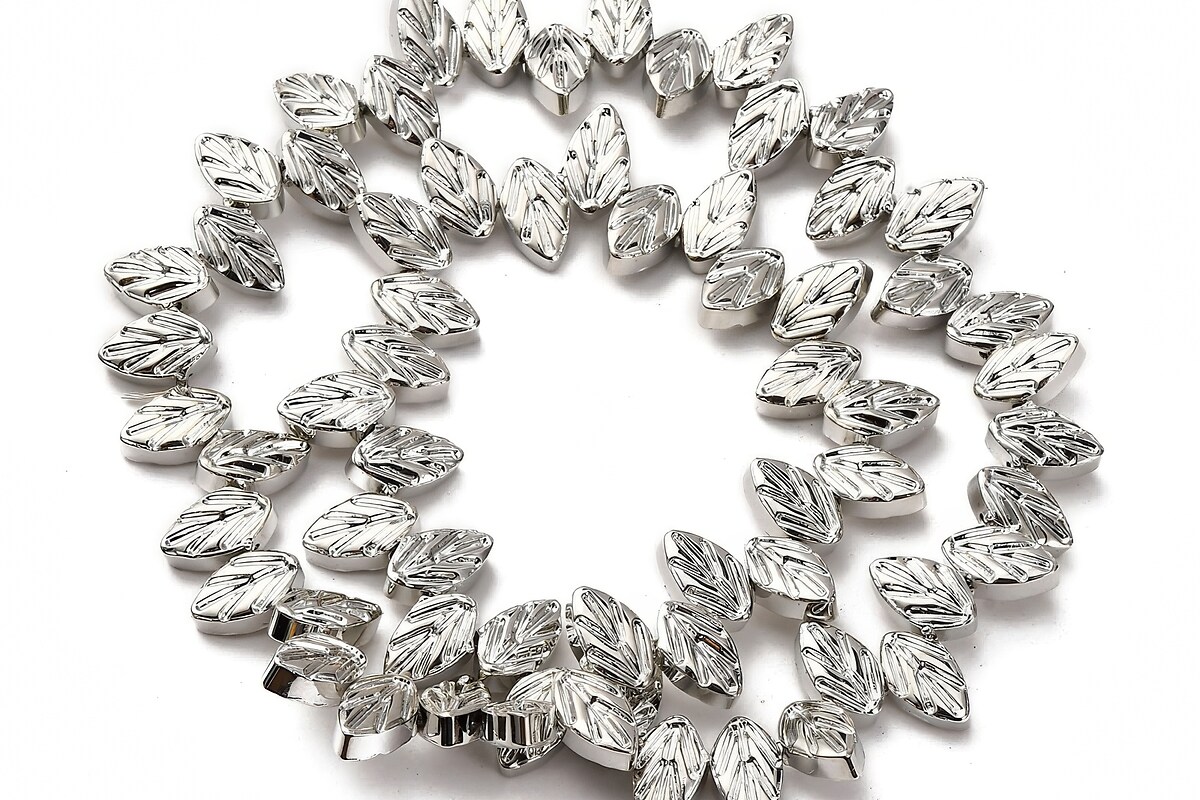 Sirag margele de sticla electroplacate frunza aprox. 7x11,5x4,5mm - argintiu platinat