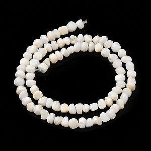 Sirag margele sidef nuggets 5-6,5x4-6mm - alb crem