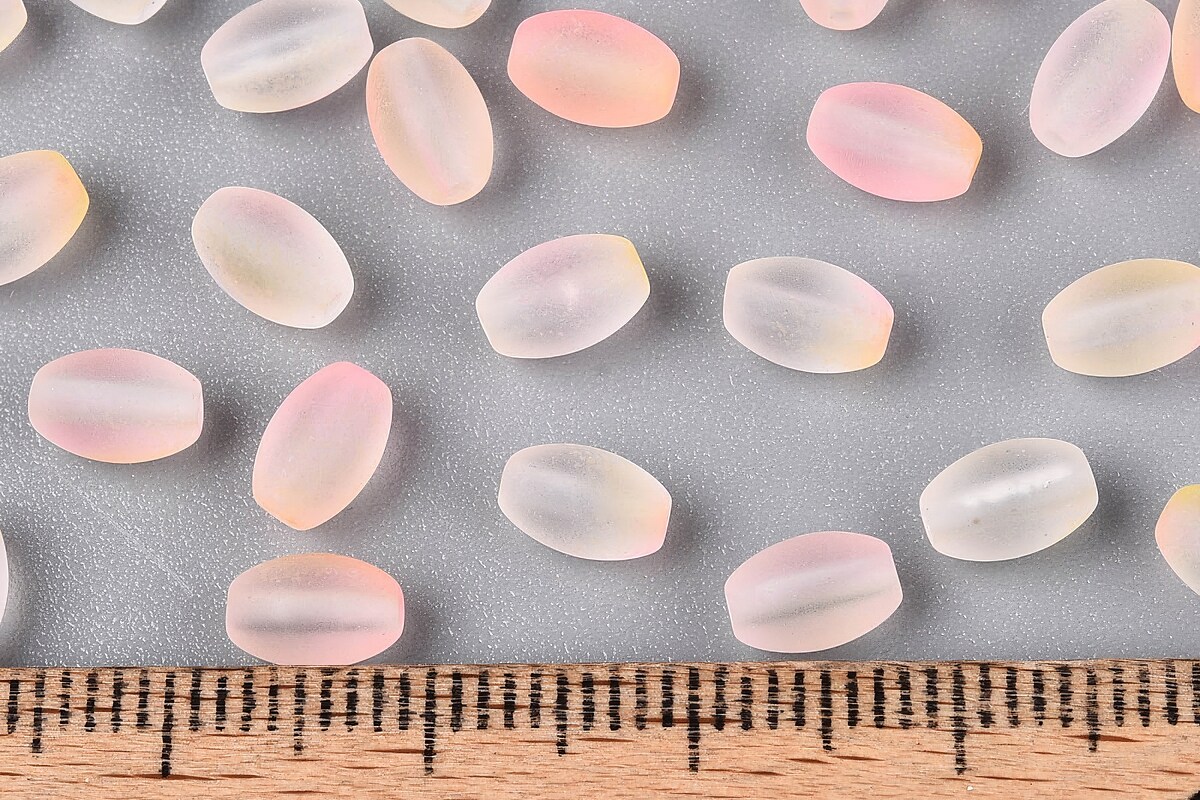 Margele de sticla frosted in doua culori, ovale 6,5x4-4,5mm - peach puff (10 grame)