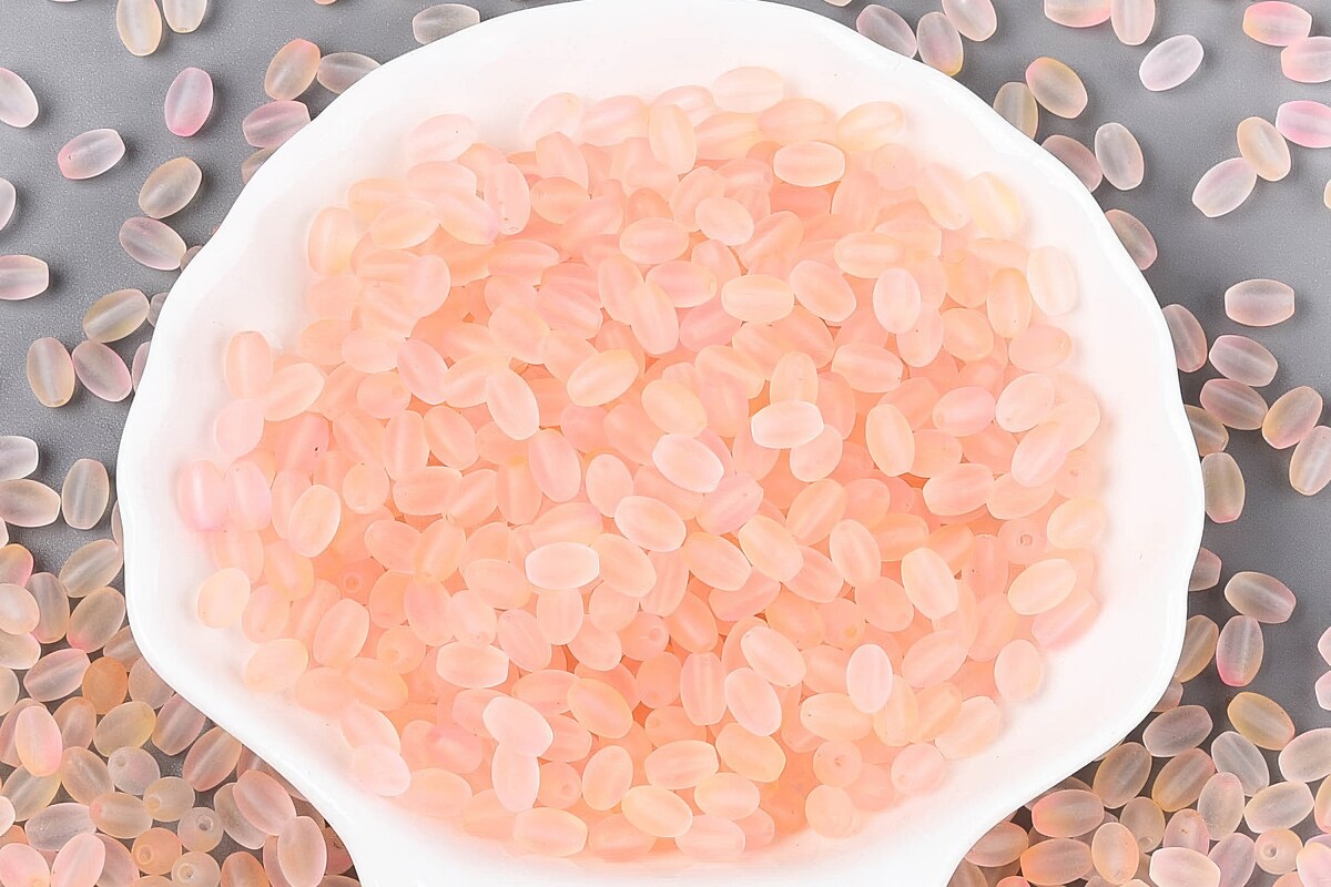 Margele de sticla frosted in doua culori, ovale 6,5x4-4,5mm - peach puff (10 grame)