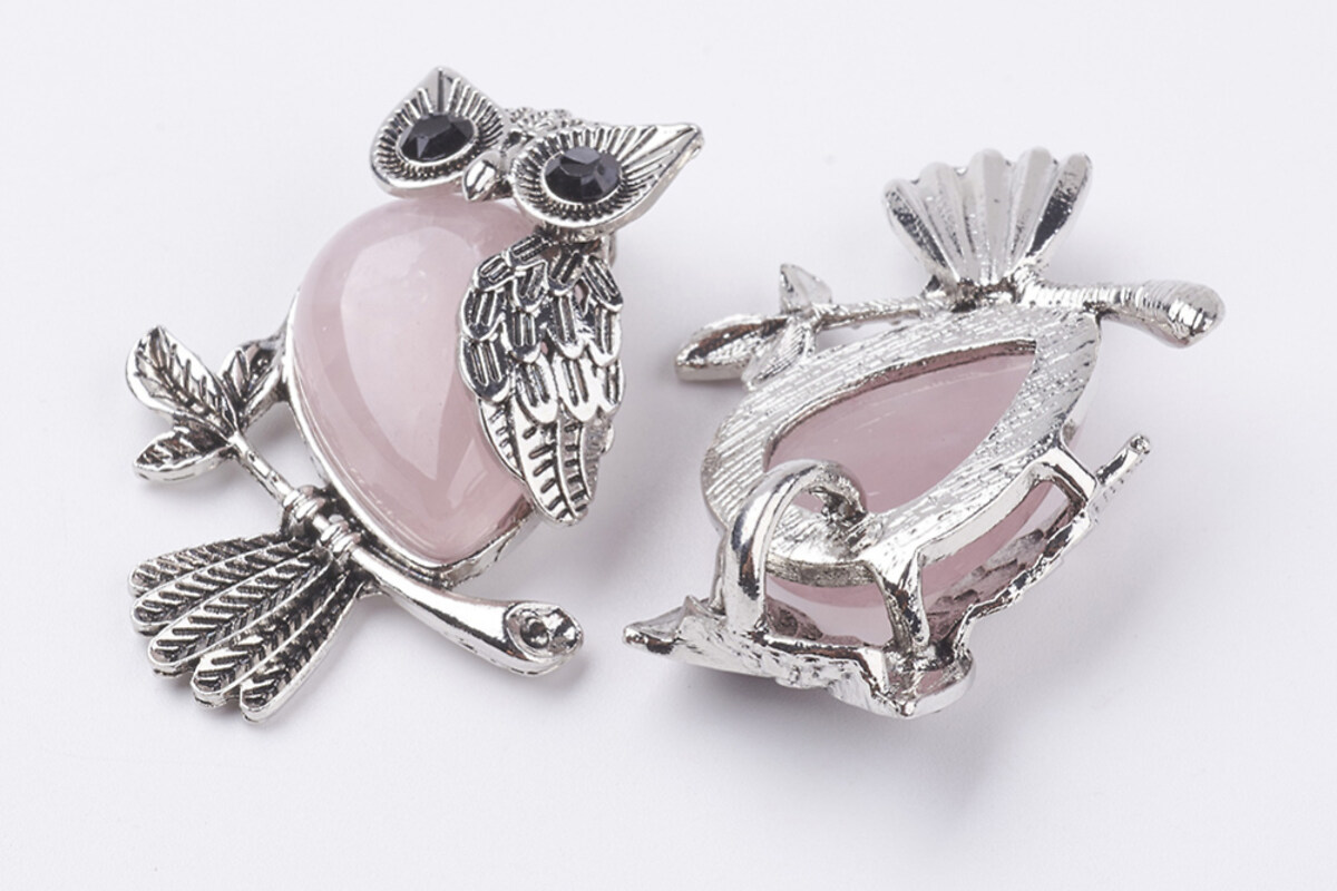 Pandantiv bufnita cu cuart roz, in montura argintiu antichizat, 46x35mm