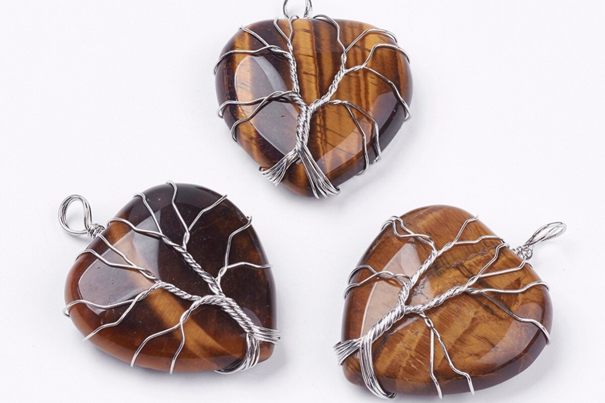 Pandantiv inima copacul vietii ochi de tigru, in montura argintiu inchis, 40x30mm