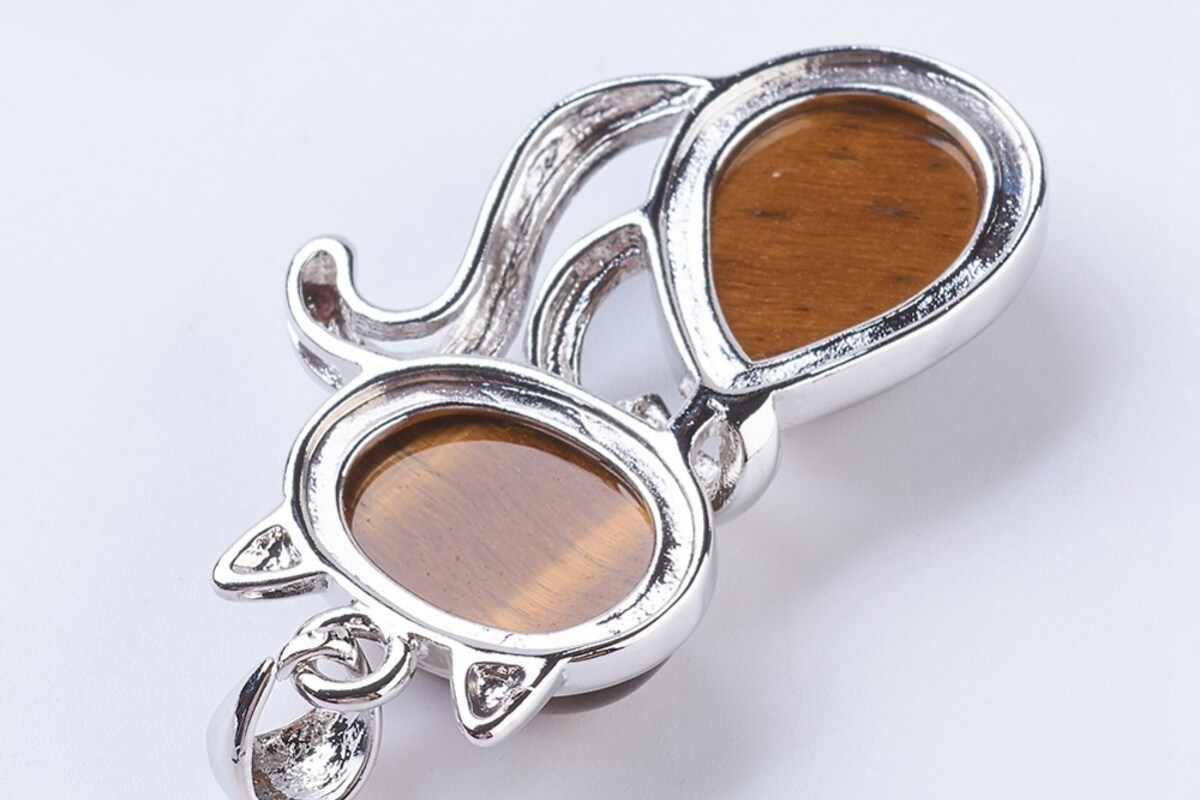 Pandantiv pisica cu ochi de tigru, cu agatatoare argintiu inchis, 45x27mm