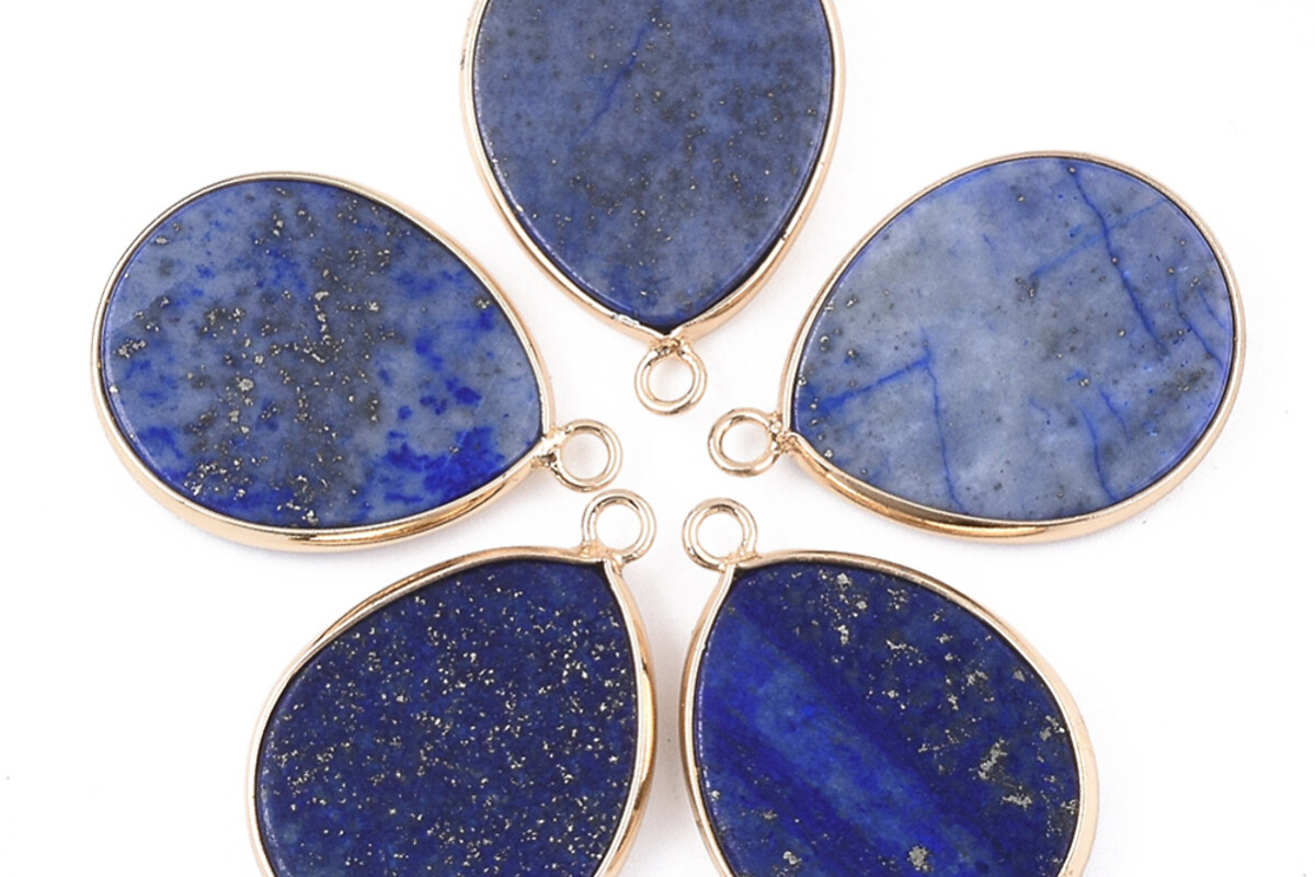 Pandantiv lacrima lapis lazuli, cu agatatoare aurie, 30x22mm