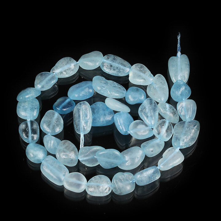 Margele aquamarine nuggets rotunjite 8-15x7-12mm (sirag)