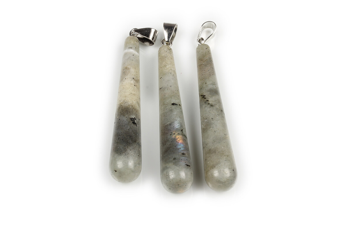 Pandantiv lacrima labradorite cu agatatoare argintiu inchis 59x10mm