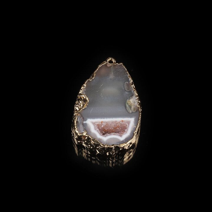 Pandantiv agata druzy gri in  montura aurie 38x24mm
