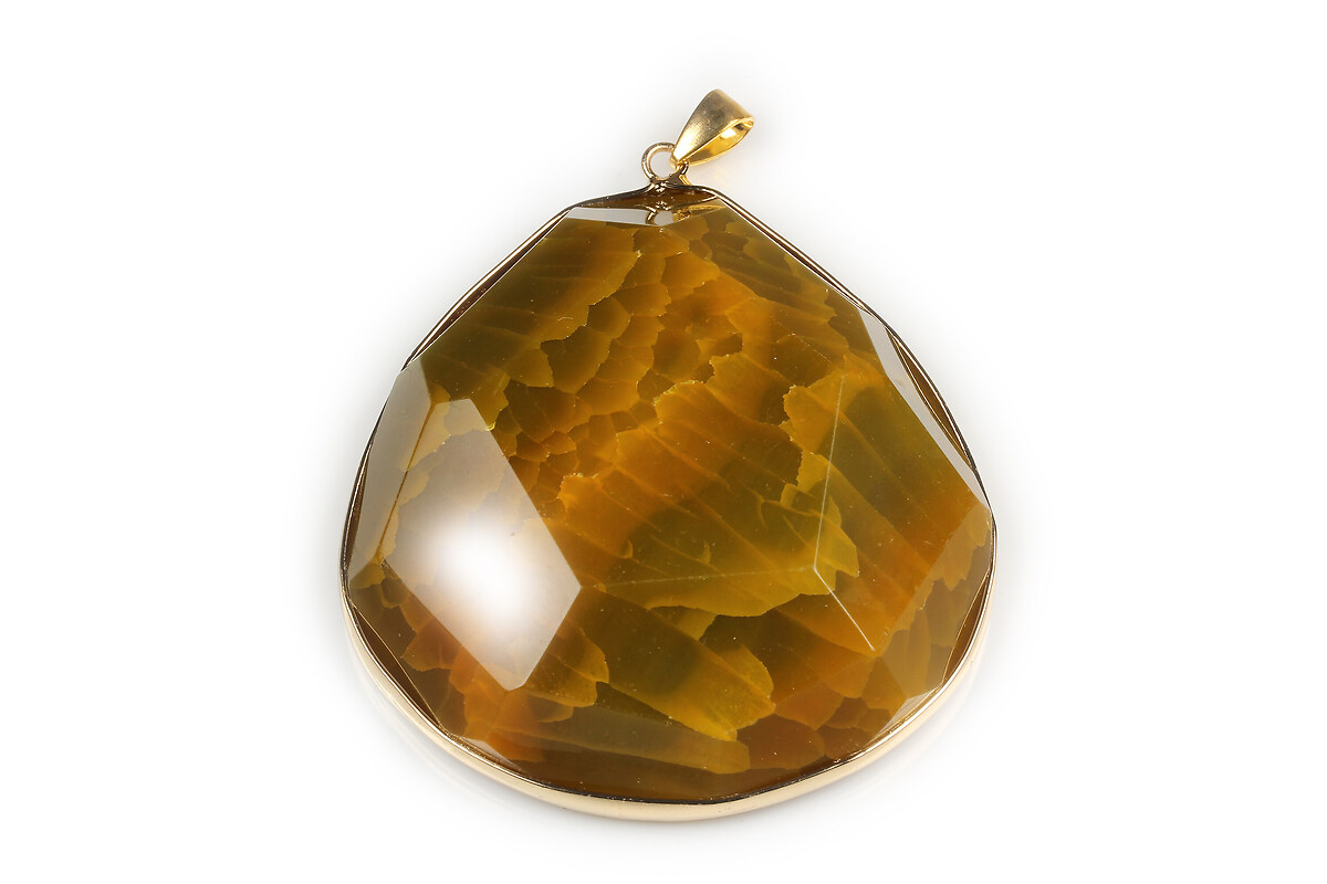 Pandantiv agata crackle fatetata galbena in montura aurie 65x55mm