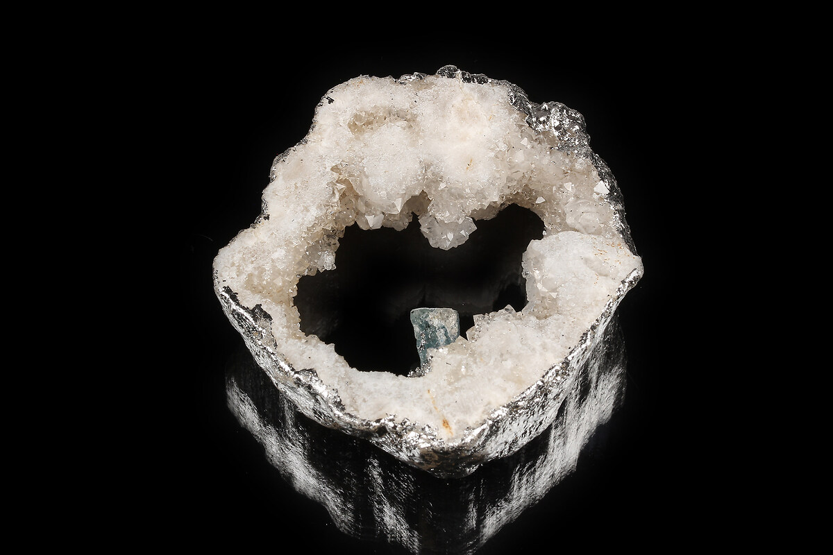 Pandantiv Druzy Agata cu Kyanite in montura argintie 58x52mm