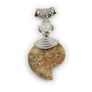 Pandantiv melc fosil si cuart de stanca cu agatatoare argintiu inchis 66x28mm