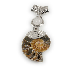 Pandantiv melc fosil si cuart de stanca cu agatatoare argintiu inchis 66x28mm