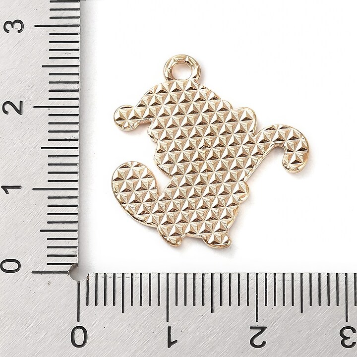 Charm auriu cu email, model Craciun, raton cu acadea 23,5x22,5mm