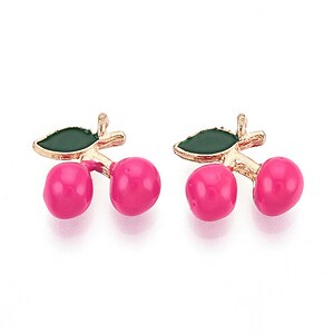 Charm mini pandantiv auriu emailat cirese roz 12x13mm