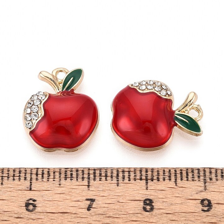 Charm mini pandantiv auriu emailat cu strasuri albe, mar rosu 16x13mm