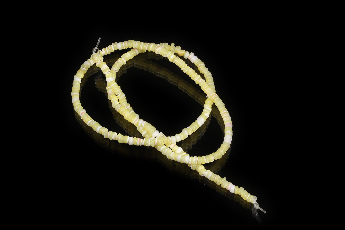 Margele sidef Trochus Shell rondele 2,5-3,5x0,5-3mm (sirag) - galben deschis