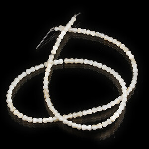 Margele sidef natural Freshwater Shell forma bambus 5,5-6x2,5-3,5mm (sirag)