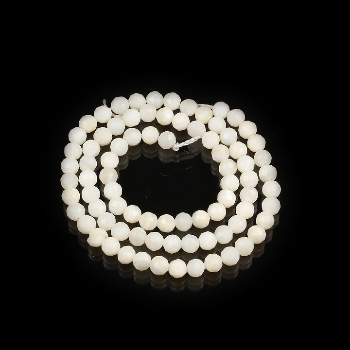 Margele sidef natural sfere fatetate 4-5mm (sirag)