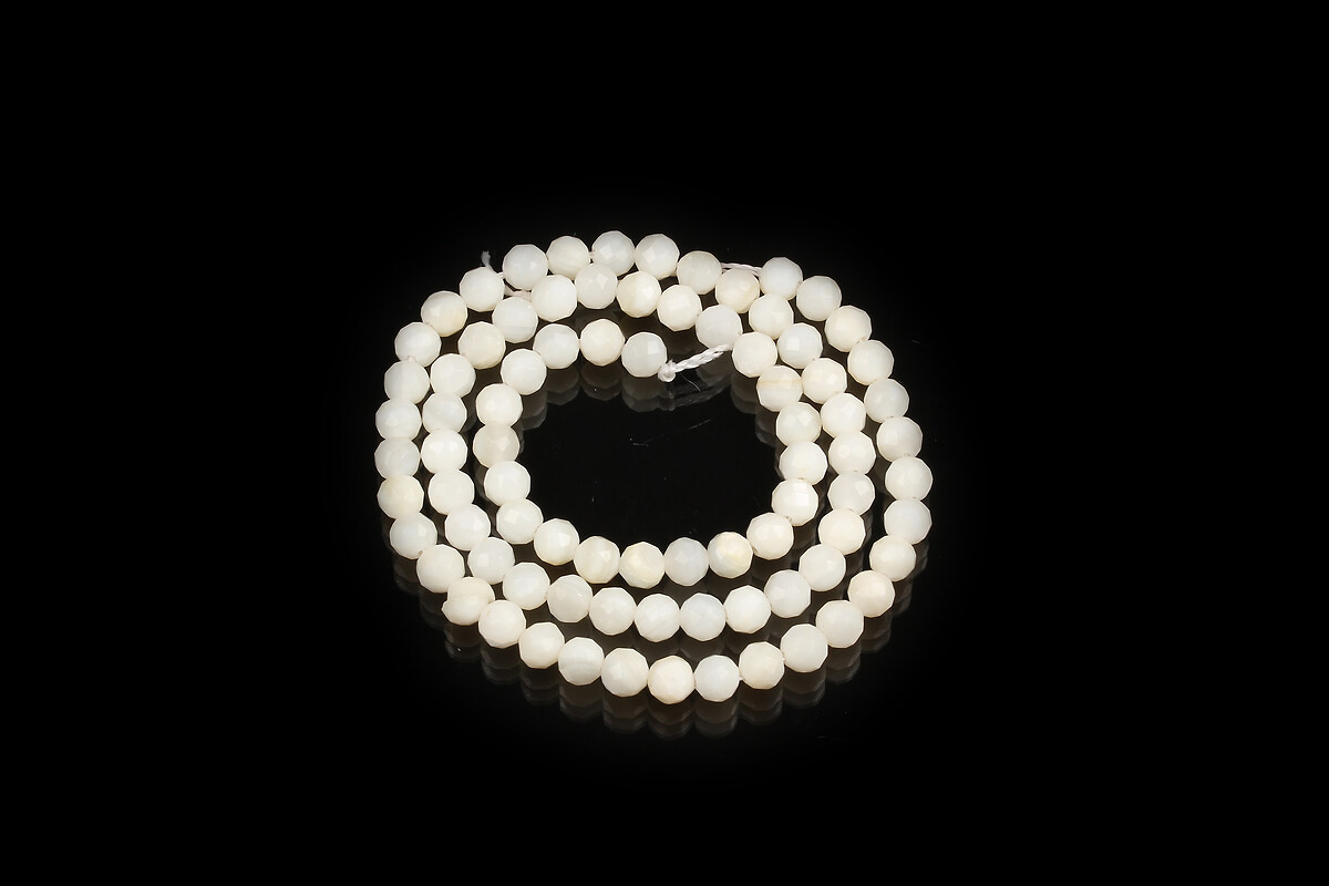 Margele sidef natural sfere fatetate 4-5mm (sirag)
