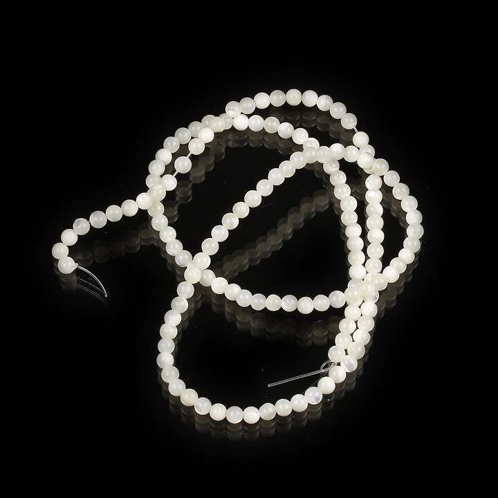 Margele sidef natural alb sfere 3mm (sirag)