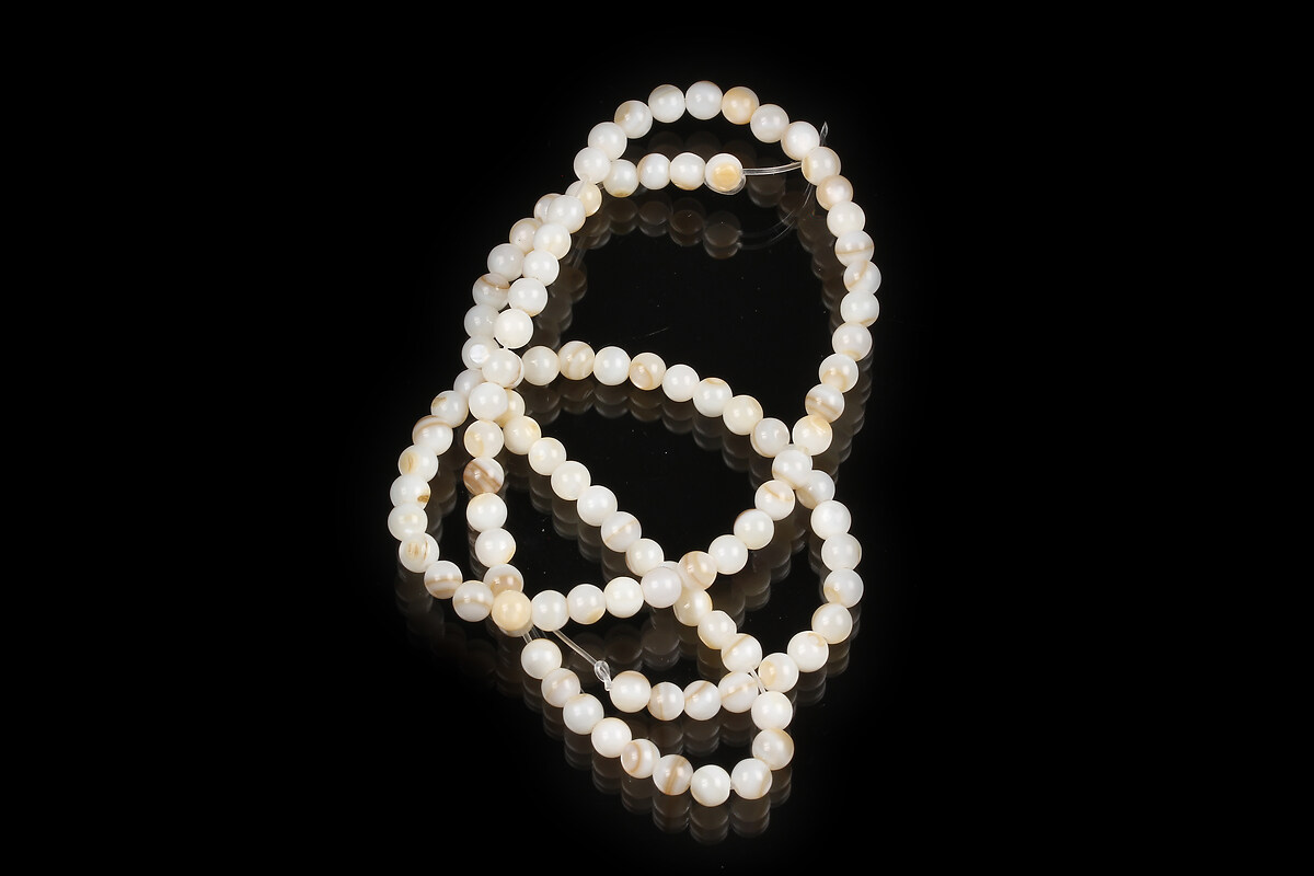 Margele sidef natural Freshwater Shell sfere 4mm (sirag)