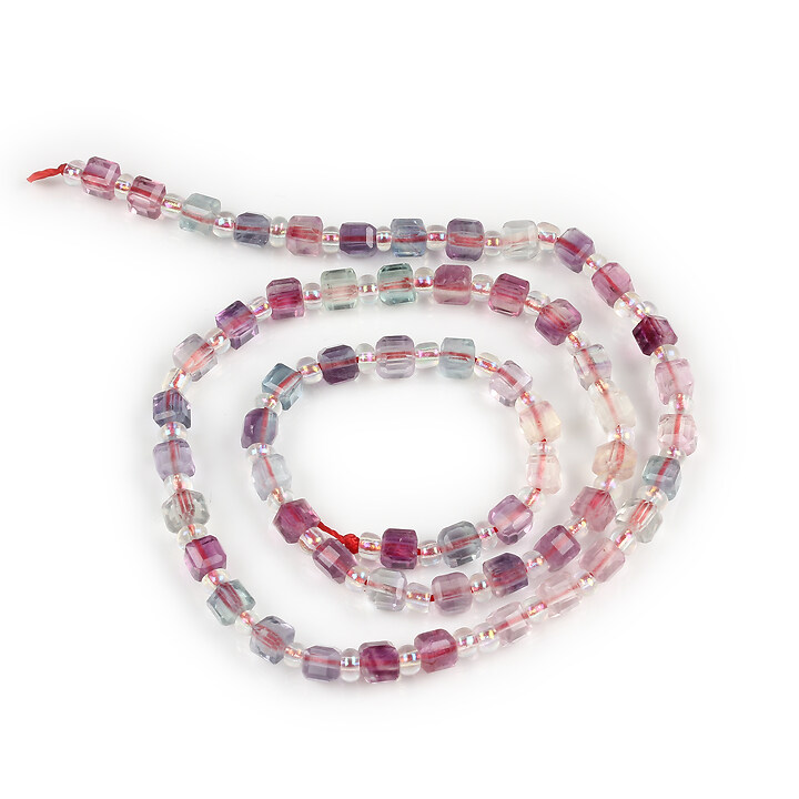 Margele fluorit cub fatetat 4,5x4,5mm (sirag)