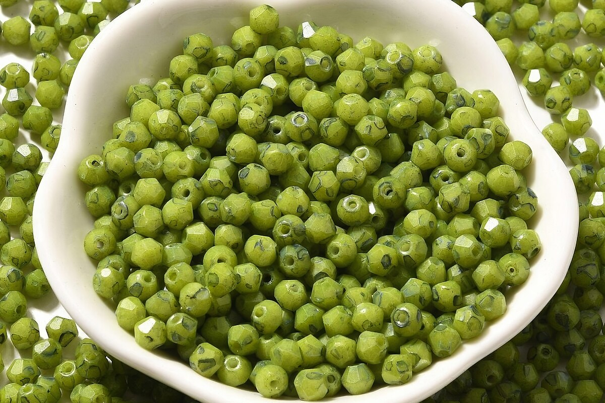 Margele de nisip de sticla Picasso biconice 4,5x4mm (10g) - verde lime