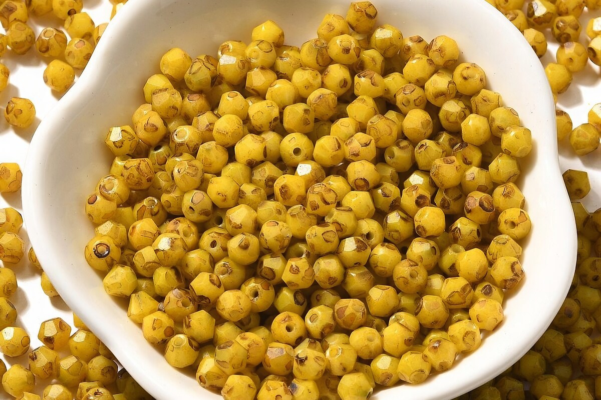 Margele de nisip de sticla Picasso biconice 4,5x4mm (10g) - galben auriu