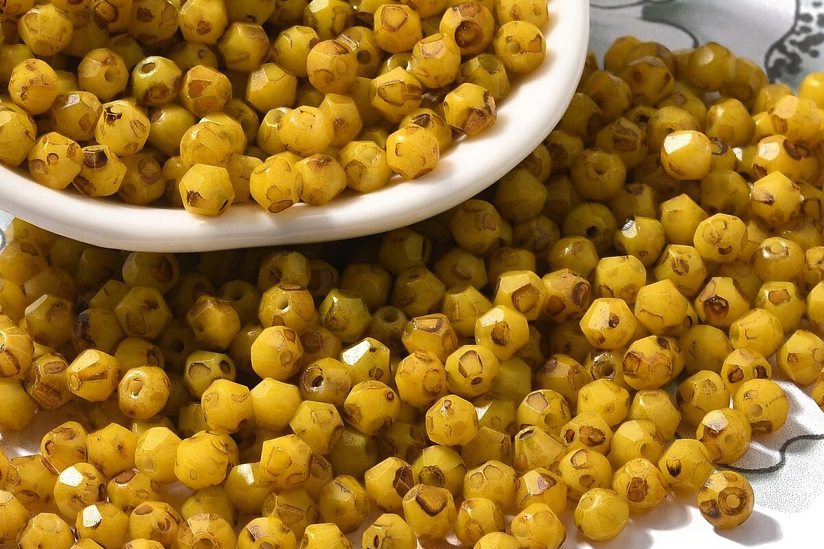 Margele de nisip de sticla Picasso biconice 4,5x4mm (10g) - galben auriu