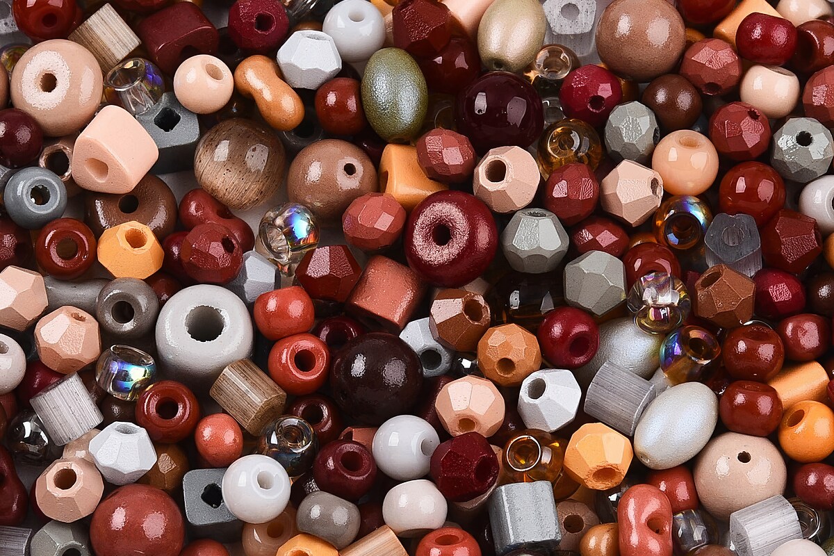 Margele de nisip de sticla culori si forme diferite 2,5-12,5x2-8mm (50g) - mix maro