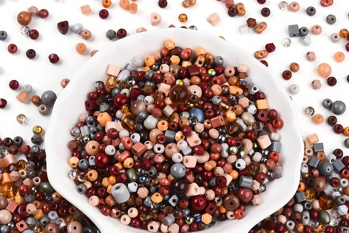 Margele de nisip de sticla culori si forme diferite 2,5-12,5x2-8mm (50g) - mix maro