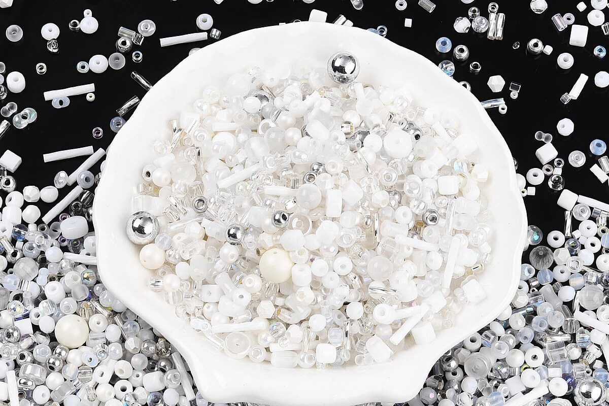 Margele de nisip de sticla culori si forme diferite 2,5-12,5x2-8mm (50g) - mix alb