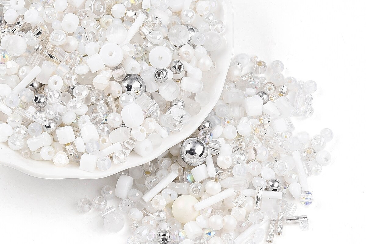 Margele de nisip de sticla culori si forme diferite 2,5-12,5x2-8mm (50g) - mix alb