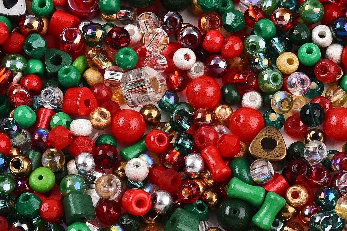 Margele de nisip de sticla culori si forme diferite 2,5-12,5x2-8mm (50g) - mix Craciun