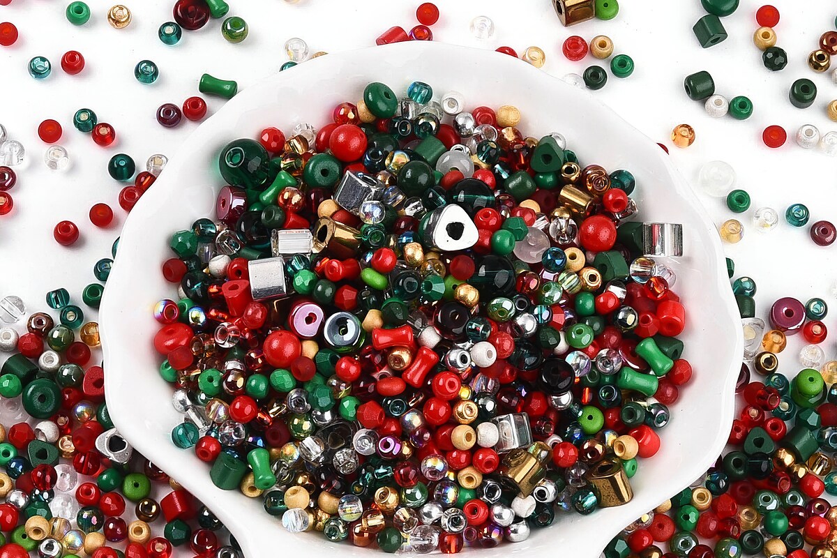 Margele de nisip de sticla culori si forme diferite 2,5-12,5x2-8mm (50g) - mix Craciun