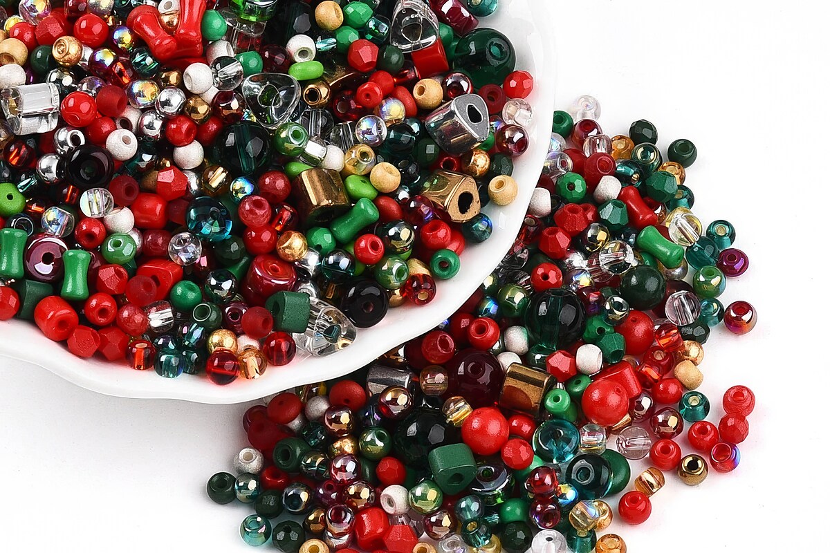 Margele de nisip de sticla culori si forme diferite 2,5-12,5x2-8mm (50g) - mix Craciun