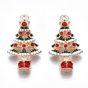 Charm auriu cu email, model Craciun, brad impodobit 29x16mm