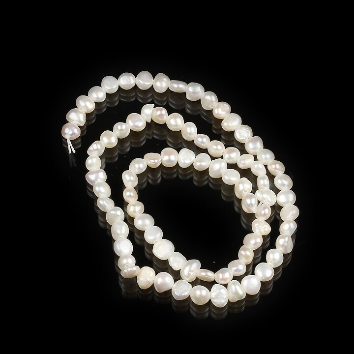 Margele perle de cultura crem aprox. 4-5,5x5-6,5mm (sirag)